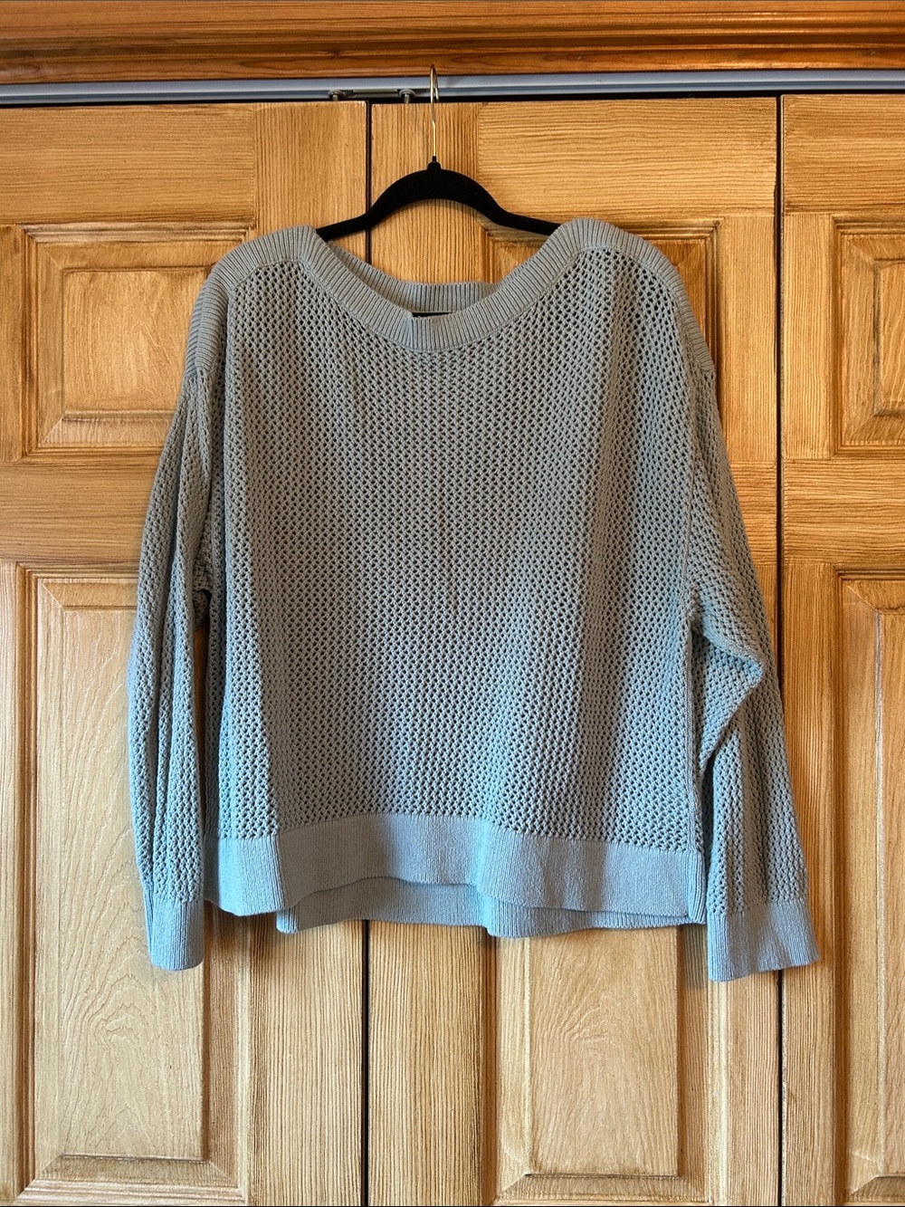 Old Navy Sage Green Open-Weave Crewneck Sweater. 100% Cotton.